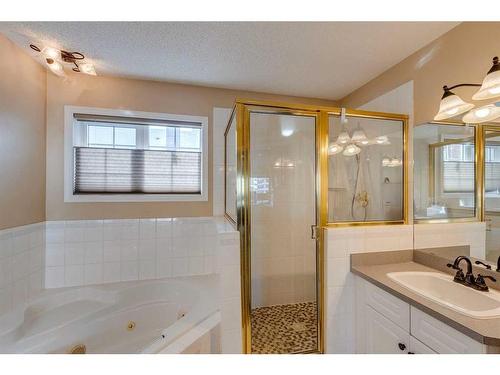 1-533 14 Avenue Sw, Calgary, AB - Indoor Photo Showing Bathroom