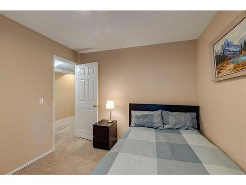 1-533 14 Avenue Sw, Calgary, AB - Indoor Photo Showing Bedroom