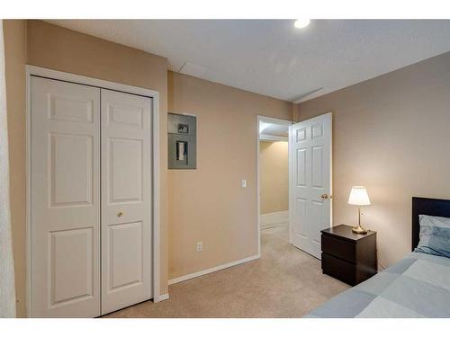 1-533 14 Avenue Sw, Calgary, AB - Indoor Photo Showing Bedroom