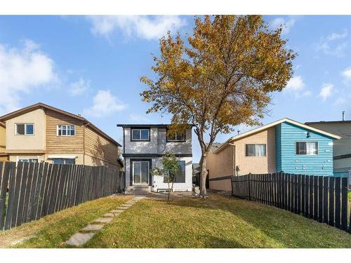 256 Abinger Crescent Ne, Calgary, AB - Outdoor