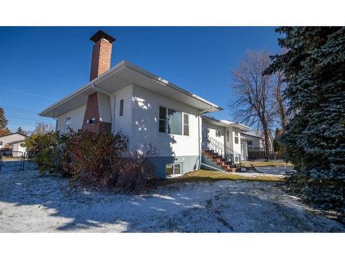 4618 48 Street, Olds, AB - Outdoor