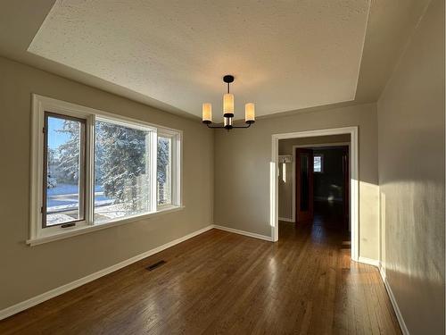 4618 48 Street, Olds, AB - Indoor Photo Showing Other Room