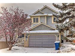 11 Edgepark Way NW Calgary, AB T3A 4G4