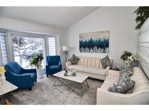 227 Costa Mesa Close Ne, Calgary, AB - Indoor Photo Showing Living Room