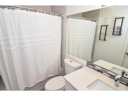 227 Costa Mesa Close Ne, Calgary, AB - Indoor Photo Showing Bathroom