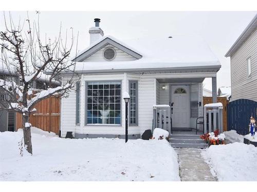 227 Costa Mesa Close Ne, Calgary, AB - Outdoor