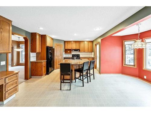 121 Mt Assiniboine Place Se, Calgary, AB - Indoor