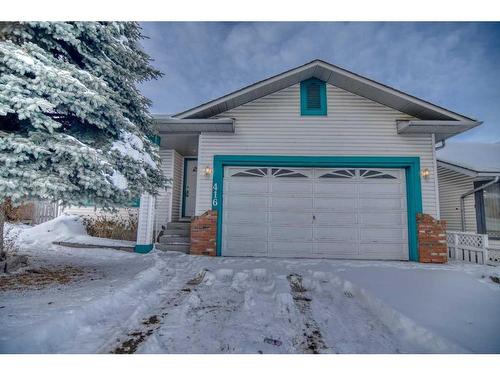 416 Sandringham Place Nw, Calgary, AB - Outdoor