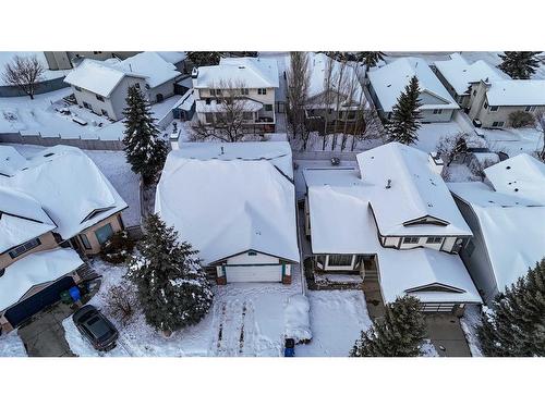 416 Sandringham Place Nw, Calgary, AB - Outdoor