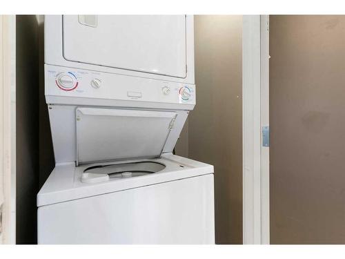 3-2421 29 Street Sw, Calgary, AB - Indoor Photo Showing Laundry Room