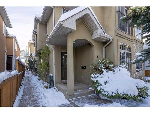 3-2421 29 Street Sw, Calgary, AB - Outdoor With Balcony