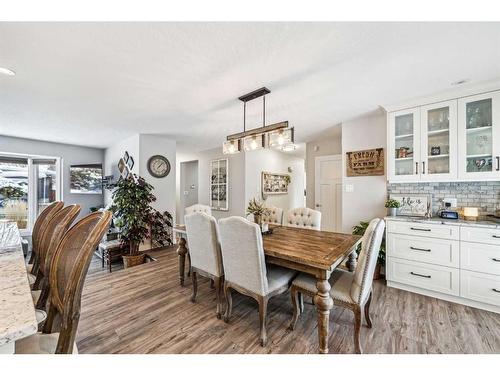 5131 Baines Road Nw, Calgary, AB - Indoor Photo Showing Dining Room