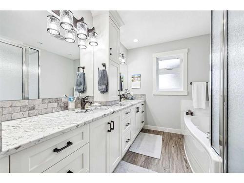 5131 Baines Road Nw, Calgary, AB - Indoor Photo Showing Bathroom