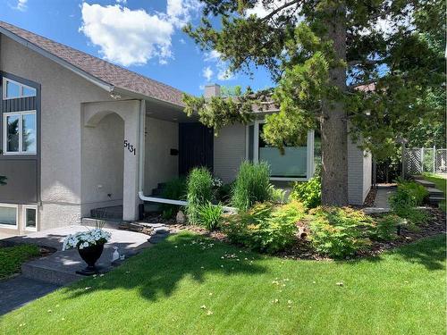 5131 Baines Road Nw, Calgary, AB - Outdoor