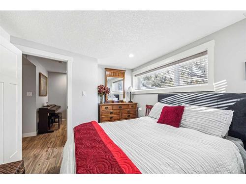 5131 Baines Road Nw, Calgary, AB - Indoor Photo Showing Bedroom