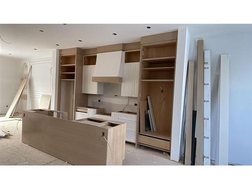 2311 23 Avenue Sw, Calgary, AB - Indoor Photo Showing Kitchen