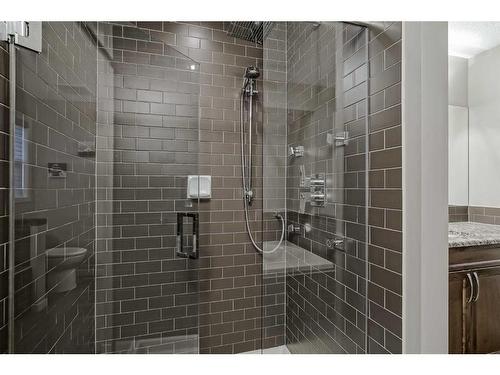 116 Auburn Glen Heights Se, Calgary, AB - Indoor Photo Showing Bathroom