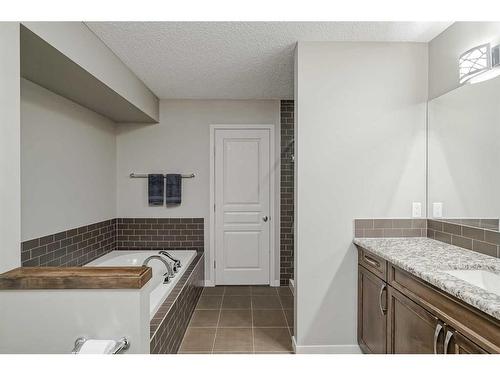 116 Auburn Glen Heights Se, Calgary, AB - Indoor Photo Showing Bathroom