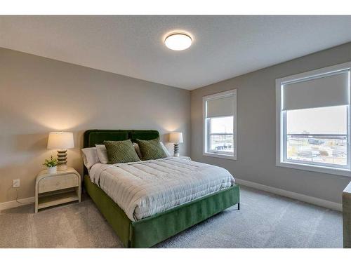 403 Sora Boulevard Se, Calgary, AB - Indoor Photo Showing Bedroom