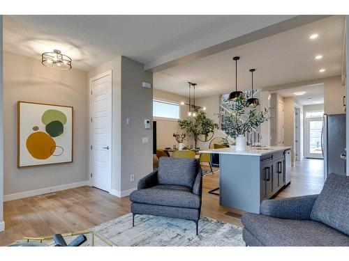 403 Sora Boulevard Se, Calgary, AB - Indoor Photo Showing Living Room