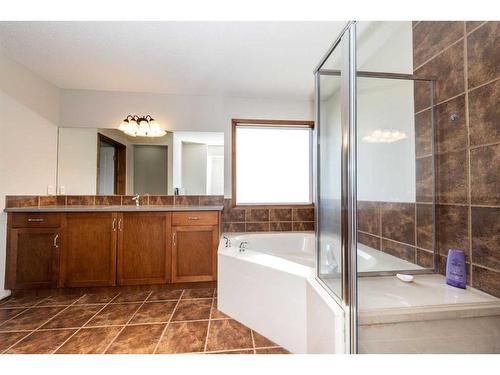 126 Panamount Street Nw, Calgary, AB - Indoor Photo Showing Bathroom