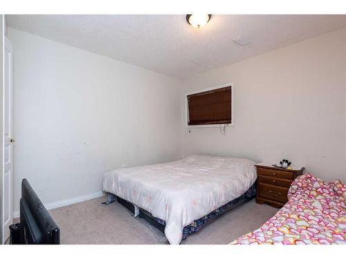 126 Panamount Street Nw, Calgary, AB - Indoor Photo Showing Bedroom