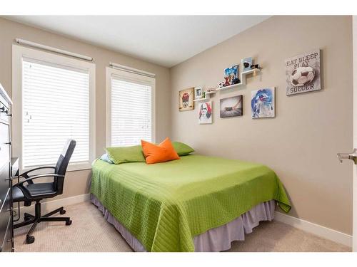 105 Evanston Square Nw, Calgary, AB - Indoor Photo Showing Bedroom