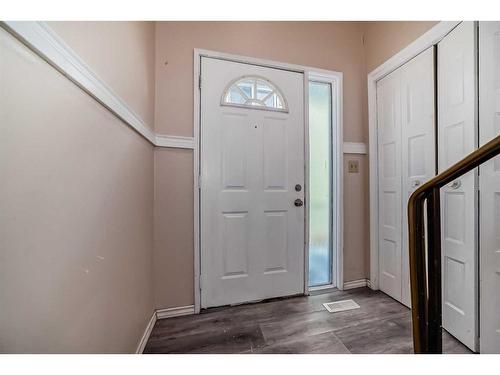 2815 12 Avenue Se, Calgary, AB - Indoor Photo Showing Other Room