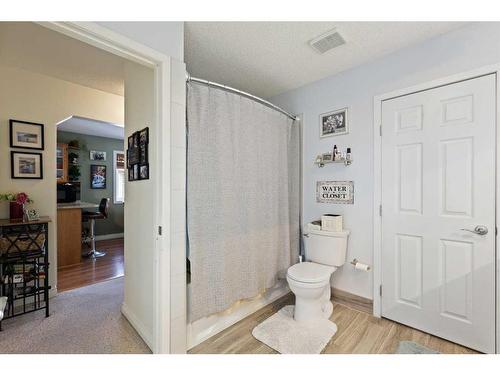 63 Coverdale Way Ne, Calgary, AB - Indoor Photo Showing Bathroom