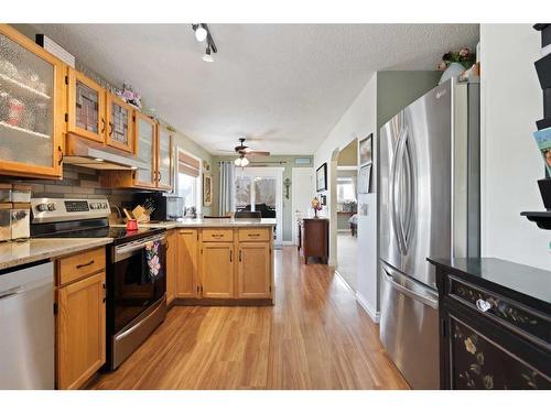 63 Coverdale Way Ne, Calgary, AB - Indoor Photo Showing Kitchen