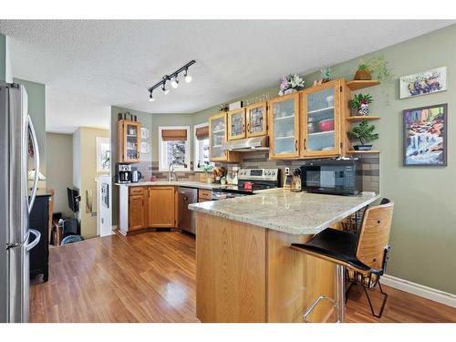 63 Coverdale Way Ne, Calgary, AB - Indoor Photo Showing Kitchen