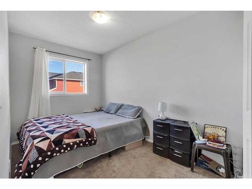 138 Tarawood Road Ne, Calgary, AB - Indoor Photo Showing Bedroom