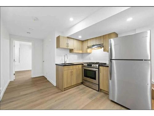 138 Tarawood Road Ne, Calgary, AB - Indoor Photo Showing Kitchen With Stainless Steel Kitchen