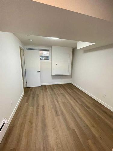 138 Tarawood Road Ne, Calgary, AB - Indoor Photo Showing Other Room