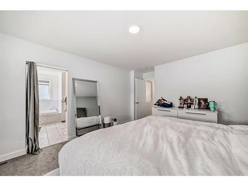 166 Creekstone Way Sw, Calgary, AB - Indoor Photo Showing Bedroom