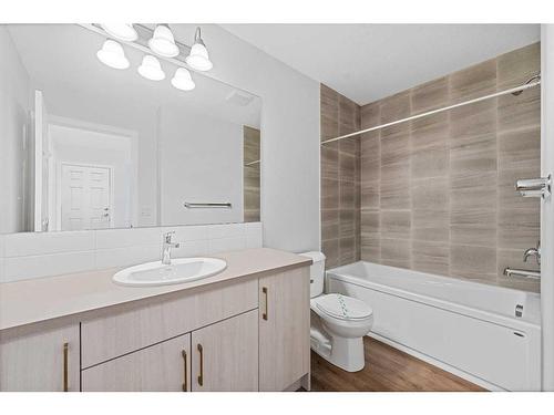 8920 Cityscape Drive Ne, Calgary, AB - Indoor Photo Showing Bathroom