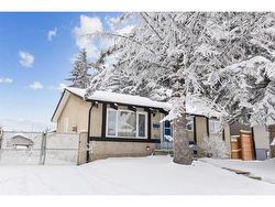 3827 14 Avenue NE Calgary, AB T2A 4A5