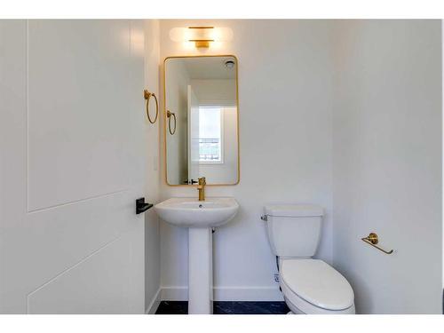 602 Seton Circle Se, Calgary, AB - Indoor Photo Showing Bathroom