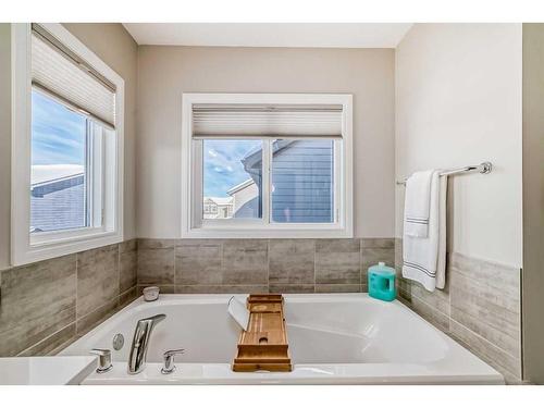 35 Legacy Link Se, Calgary, AB - Indoor Photo Showing Bathroom