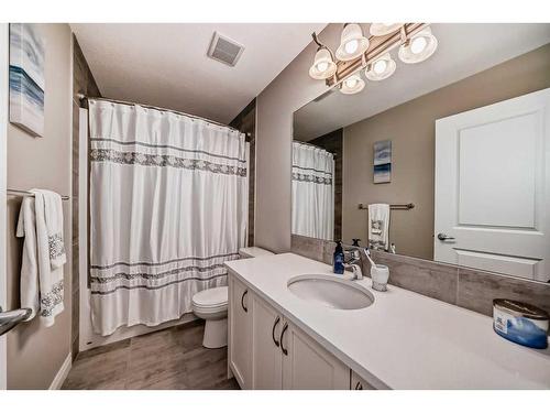 35 Legacy Link Se, Calgary, AB - Indoor Photo Showing Bathroom