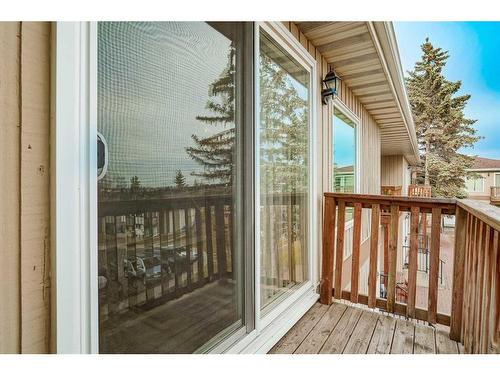 202-219 Huntington Park Bay Nw, Calgary, AB - Outdoor With Exterior