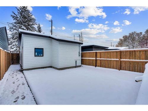 2514 17 Street Nw, Calgary, AB - Outdoor