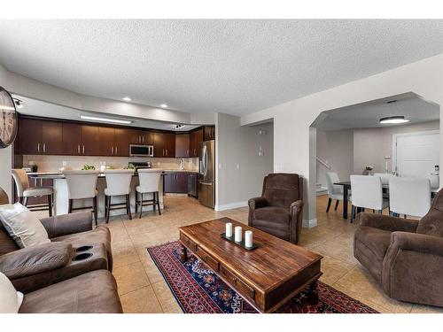 168 Edgebrook Park Nw, Calgary, AB - Indoor Photo Showing Living Room