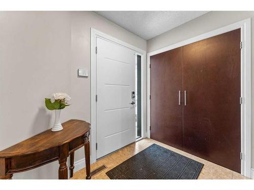 168 Edgebrook Park Nw, Calgary, AB - Indoor Photo Showing Other Room