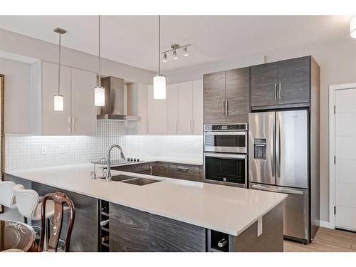 605-122 Mahogany Centre Se, Calgary, AB - Indoor Photo Showing Kitchen With Stainless Steel Kitchen With Double Sink With Upgraded Kitchen