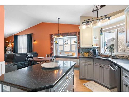 103 Cambria Road, Strathmore, AB - Indoor Photo Showing Kitchen With Double Sink With Upgraded Kitchen