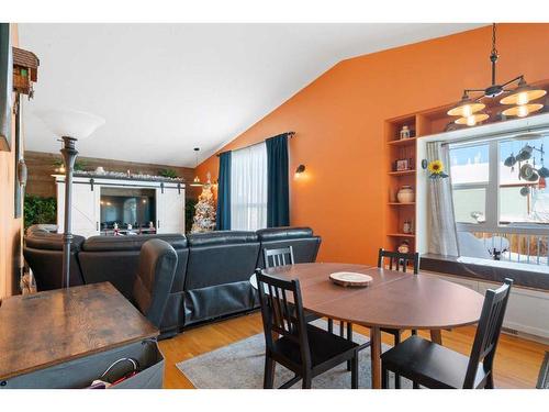 103 Cambria Road, Strathmore, AB - Indoor Photo Showing Dining Room