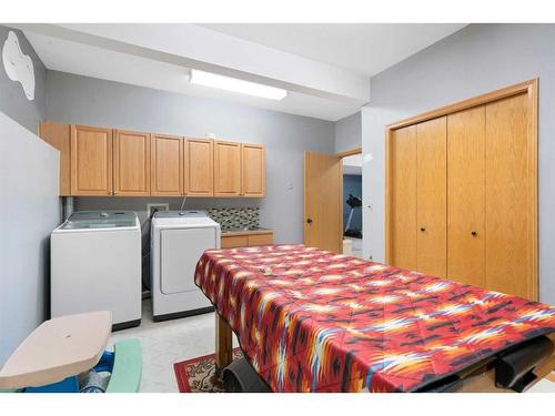 103 Cambria Road, Strathmore, AB - Indoor Photo Showing Laundry Room