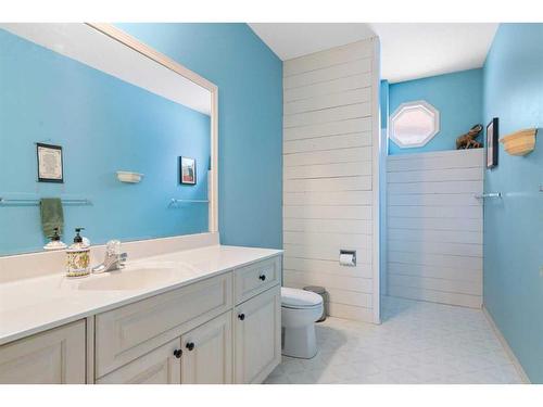 103 Cambria Road, Strathmore, AB - Indoor Photo Showing Bathroom