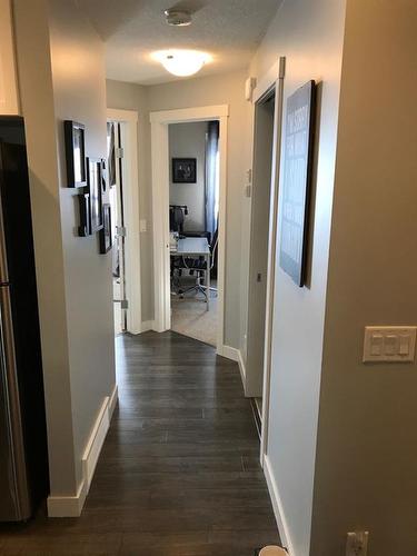 239 Mckenzie Towne Square Se, Calgary, AB - Indoor Photo Showing Other Room